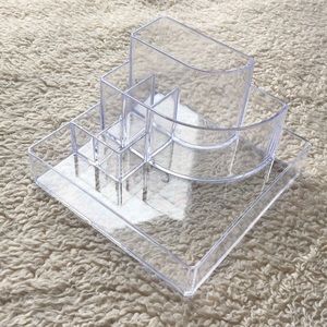 Makeup organizer